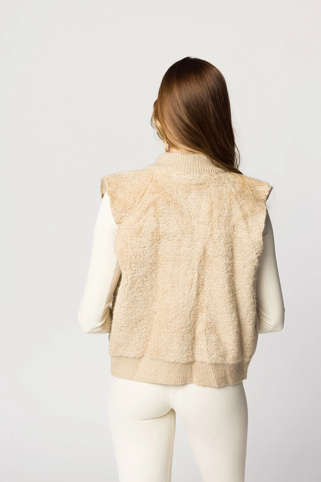 Miley Puffer Vest in Light Taupe
