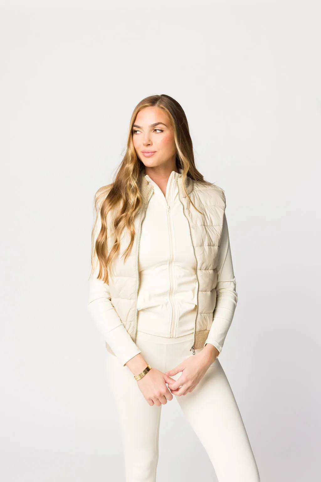 Miley Puffer Vest in Light Taupe