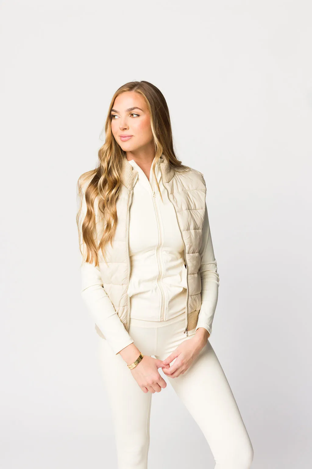 Miley Puffer Vest in Light Taupe