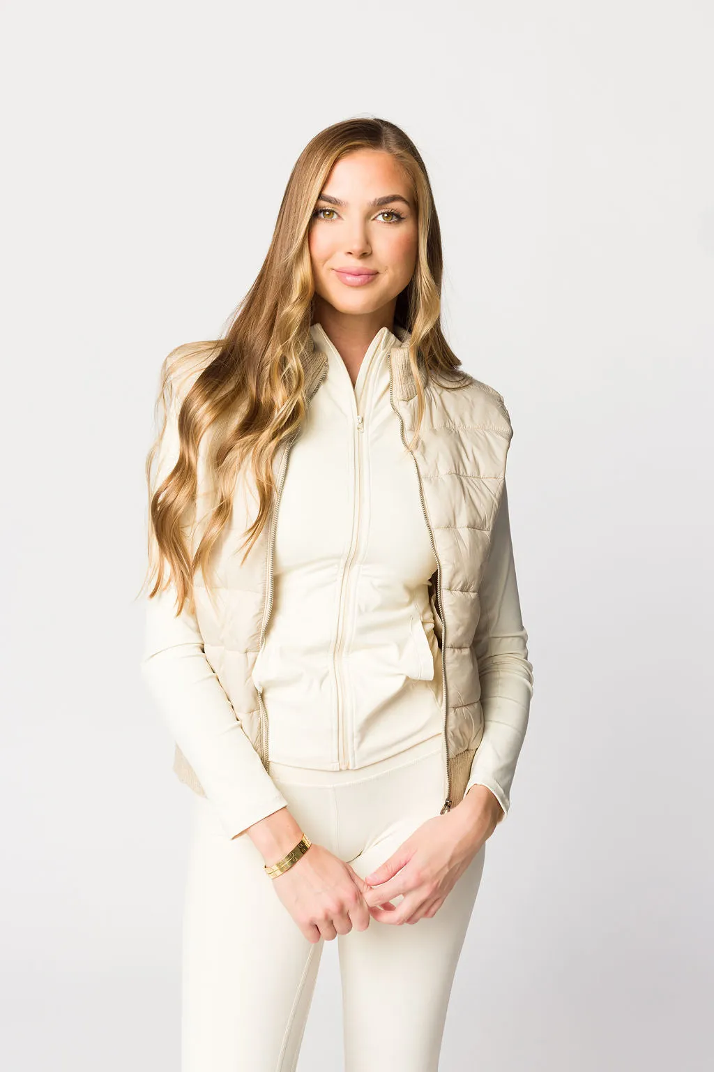 Miley Puffer Vest in Light Taupe